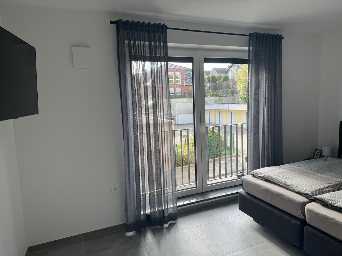 Rathausplatz Residenz Apartment Ubach-Palenberg ภายนอก รูปภาพ