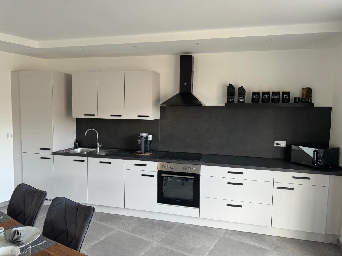 Rathausplatz Residenz Apartment Ubach-Palenberg ภายนอก รูปภาพ